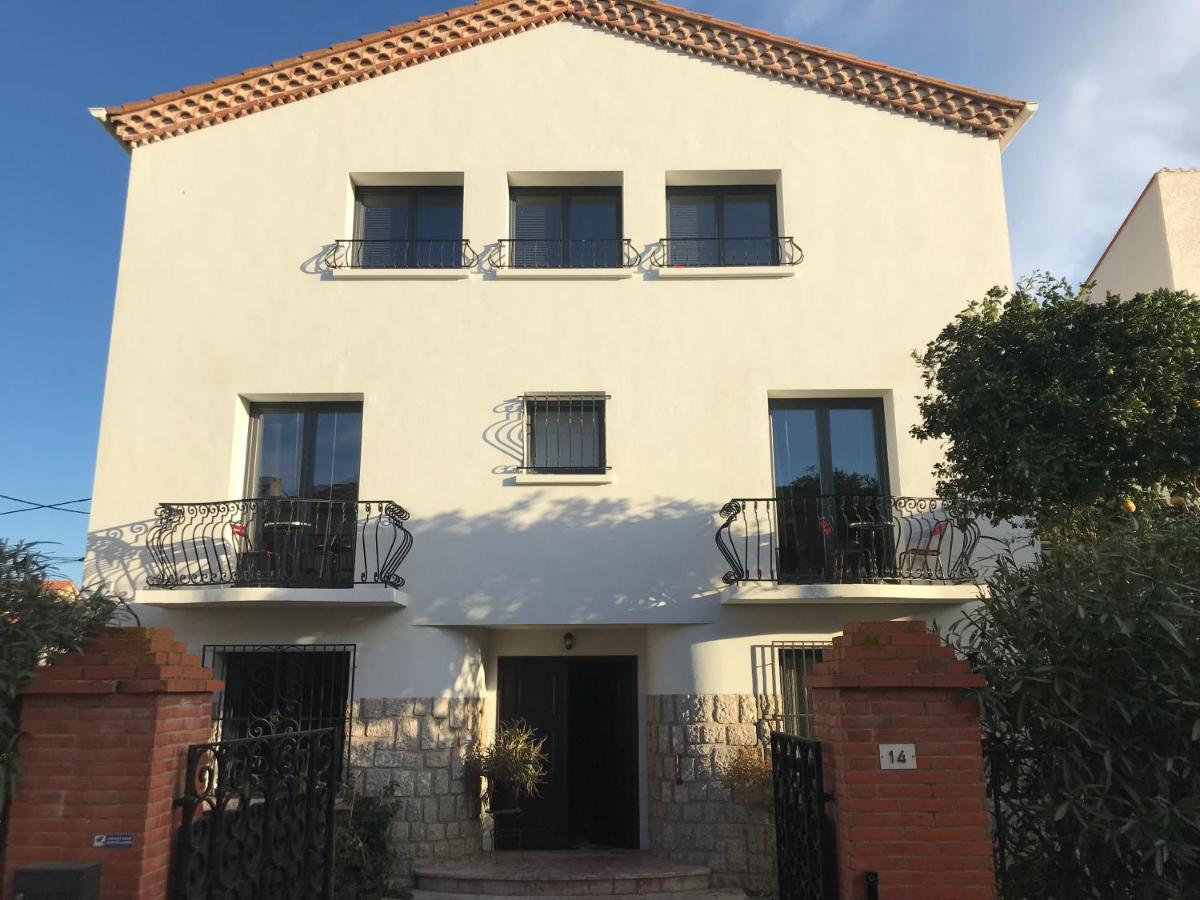Отель La Casa Sanills Saint-Hippolyte  Экстерьер фото