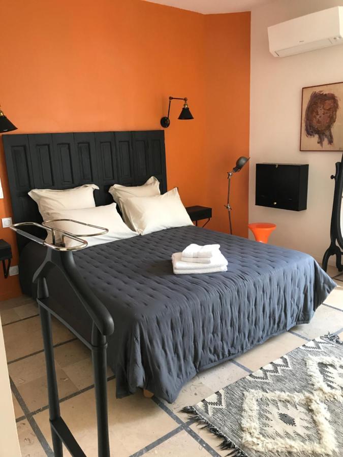 Отель La Casa Sanills Saint-Hippolyte  Экстерьер фото